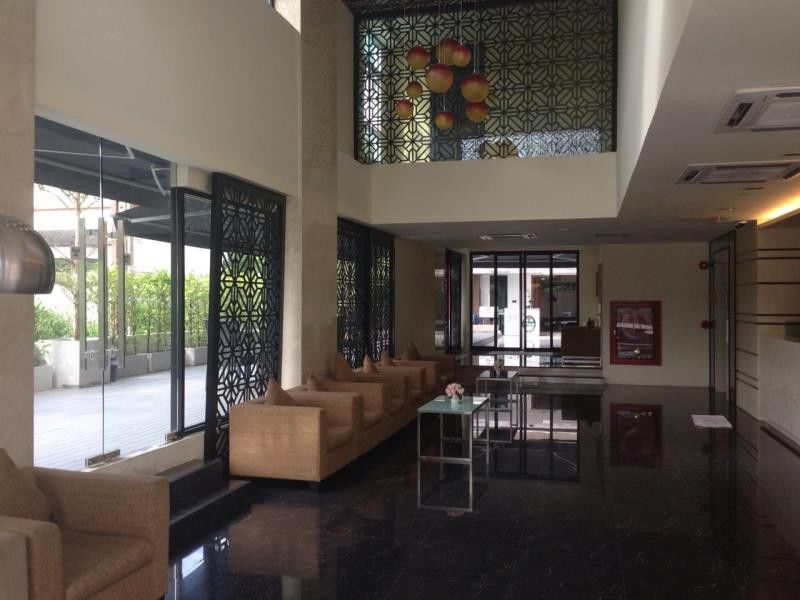 Solace At Srinakarin Hotel Banguecoque Exterior foto